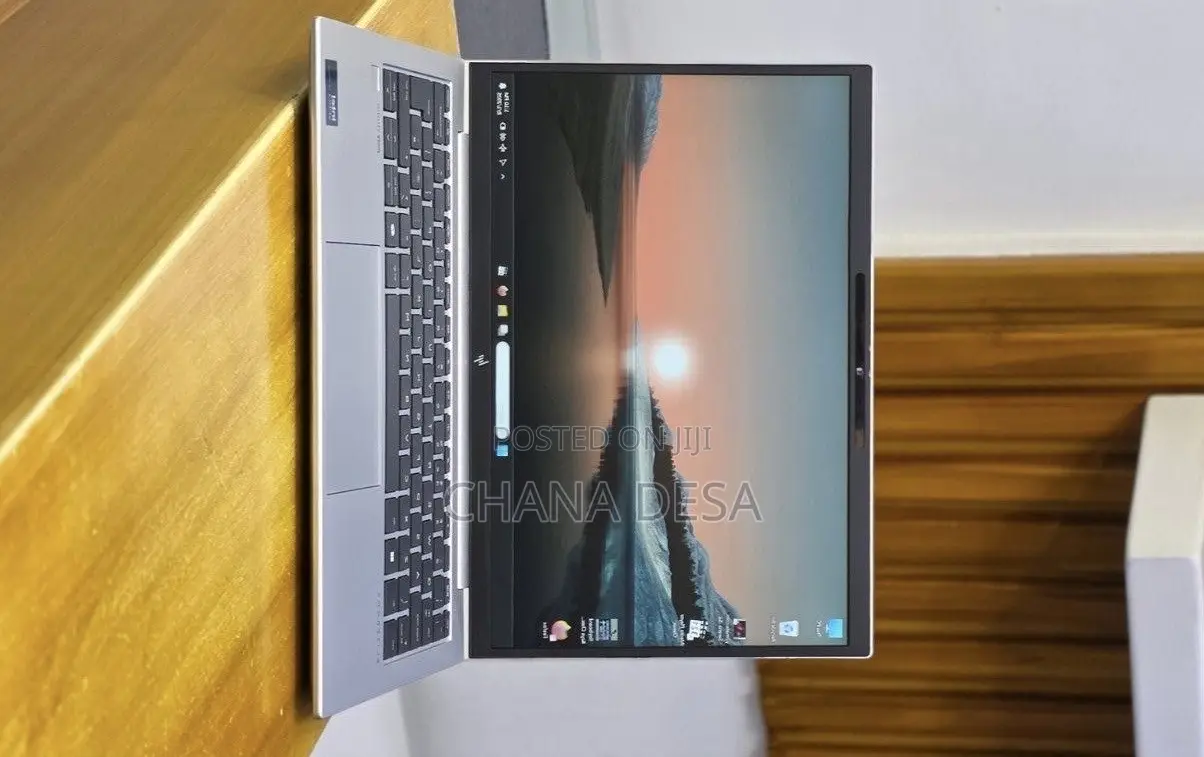 New Laptop HP Elitebook 830 G11 16GB Intel Core Ultra 7 SSD 512GB