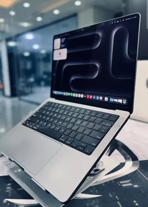 New Laptop Apple MacBook Pro 2021 M1 16GB Apple M1 SSD 512GB