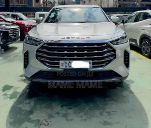 Jetour X70 Plus 2023 Silver