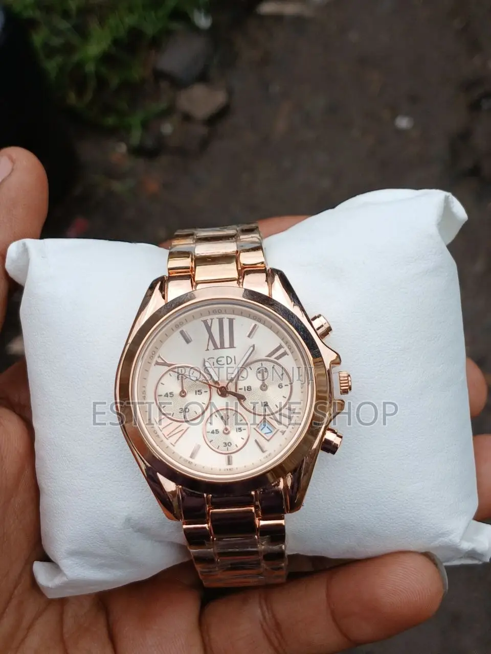 GEDI Women's Rose Gold Quartz Watch