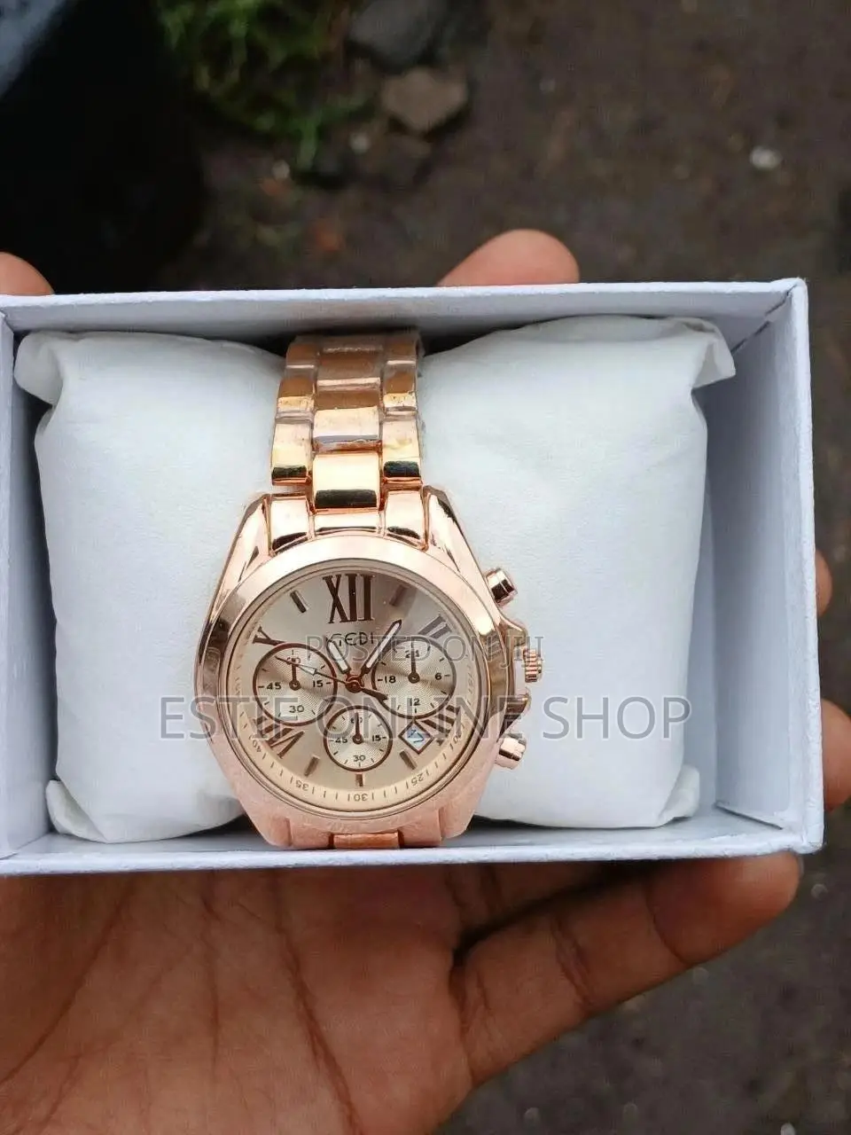 GEDI Women's Rose Gold Quartz Watch