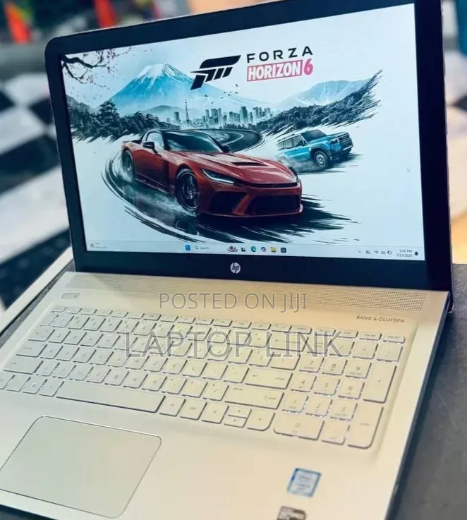 New Laptop HP Envy 15 8GB Intel Core i5 HDD 1T
