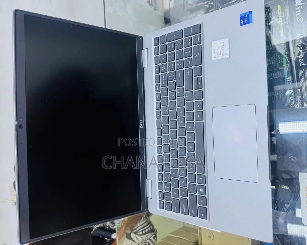 New Laptop Dell Precision 3581 16GB Intel Core i7 SSD 1T