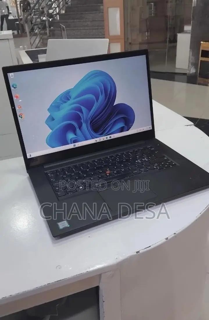 New Laptop Lenovo 16GB Intel Core i7 SSD 512GB