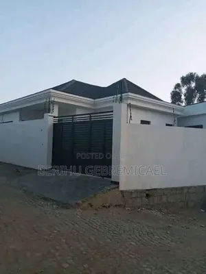 3bdrm Villa in ኣያት, Bole for rent