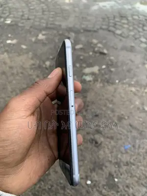 Apple iPhone 6s 16 GB Silver