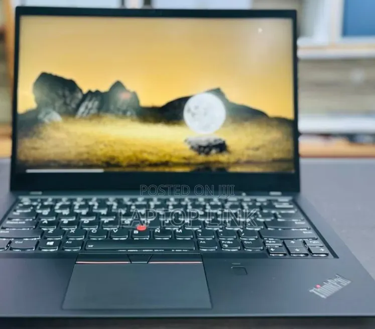 New Laptop Lenovo ThinkPad X1 8GB Intel Core i7 SSD 256GB
