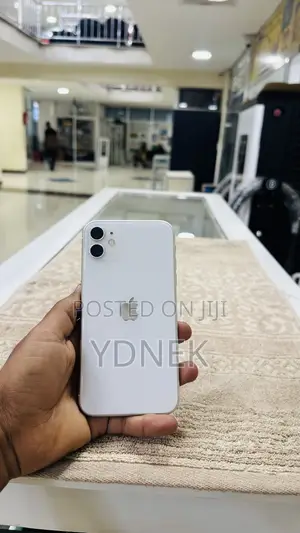 Apple iPhone 11 128 GB White