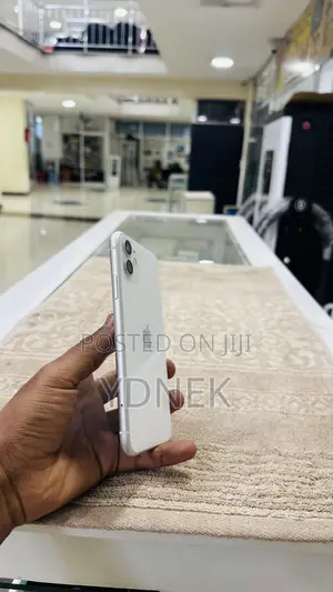 Apple iPhone 11 128 GB White