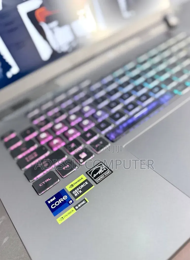 New Laptop Asus ROG Strix G16 16GB Intel Core i9 SSD 1T