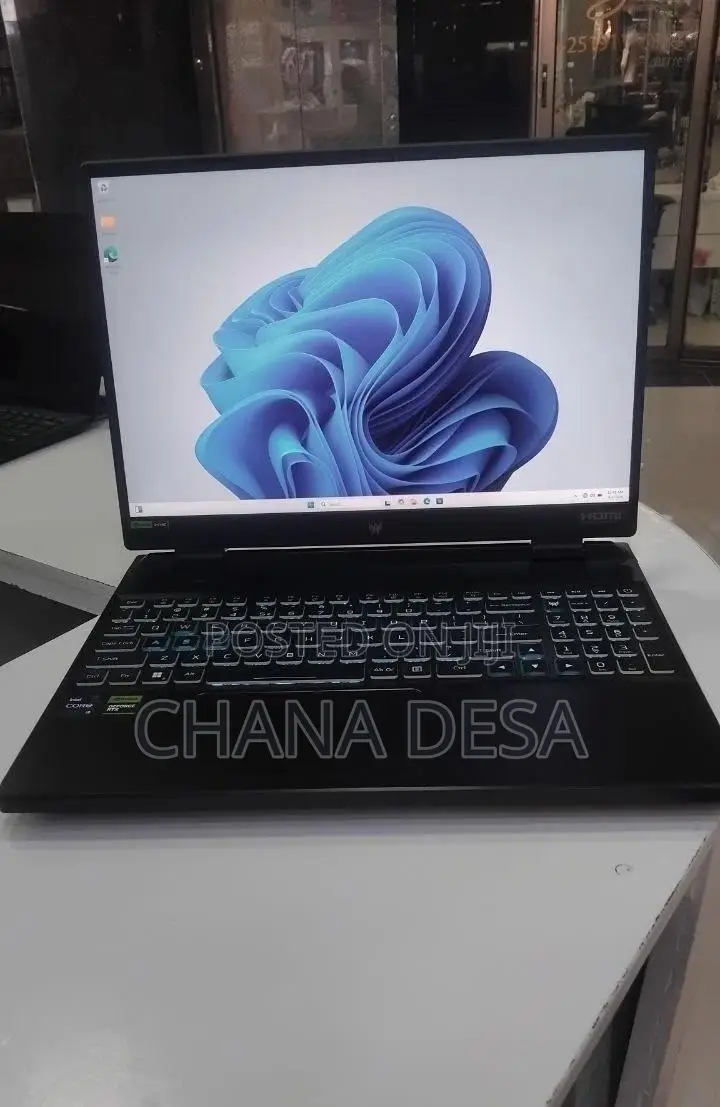 New Laptop Acer Predator Helios 16 16GB Intel Core i9 SSD 1T