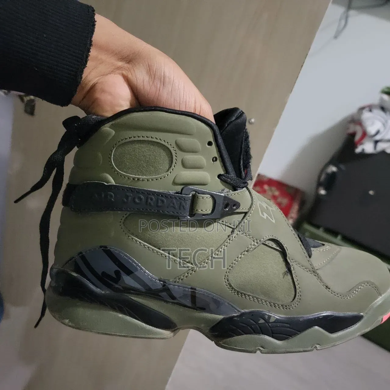 Air Jordan 8 Retro