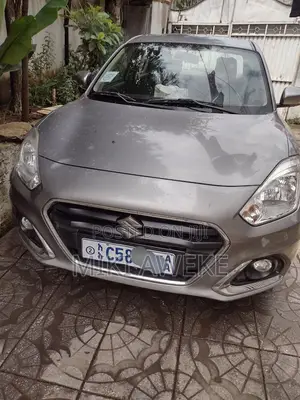 Suzuki Dzire 2022 Silver