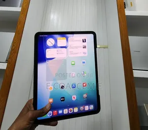 New Apple iPad Pro 13 (2025) 256 GB
