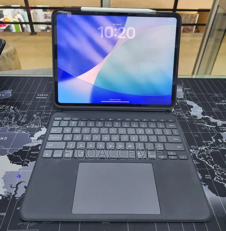 New Apple iPad Pro 13 (2025) 256 GB