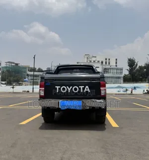 Toyota Hilux 2008 Gray