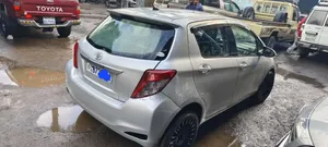Toyota Yaris 2011 Silver