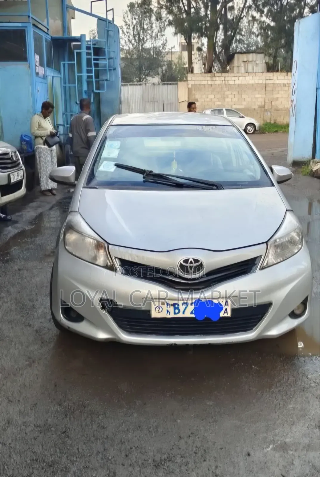 Toyota Yaris 2011 Silver