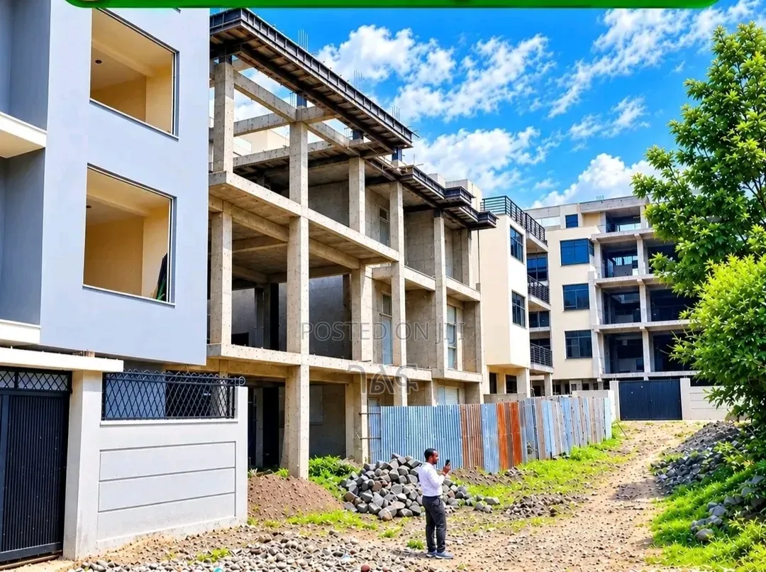 የሚሸጥ 150 ካሬ G+2 ስትራክቸር አያት 49 ዲያስፖራ ሰፈር