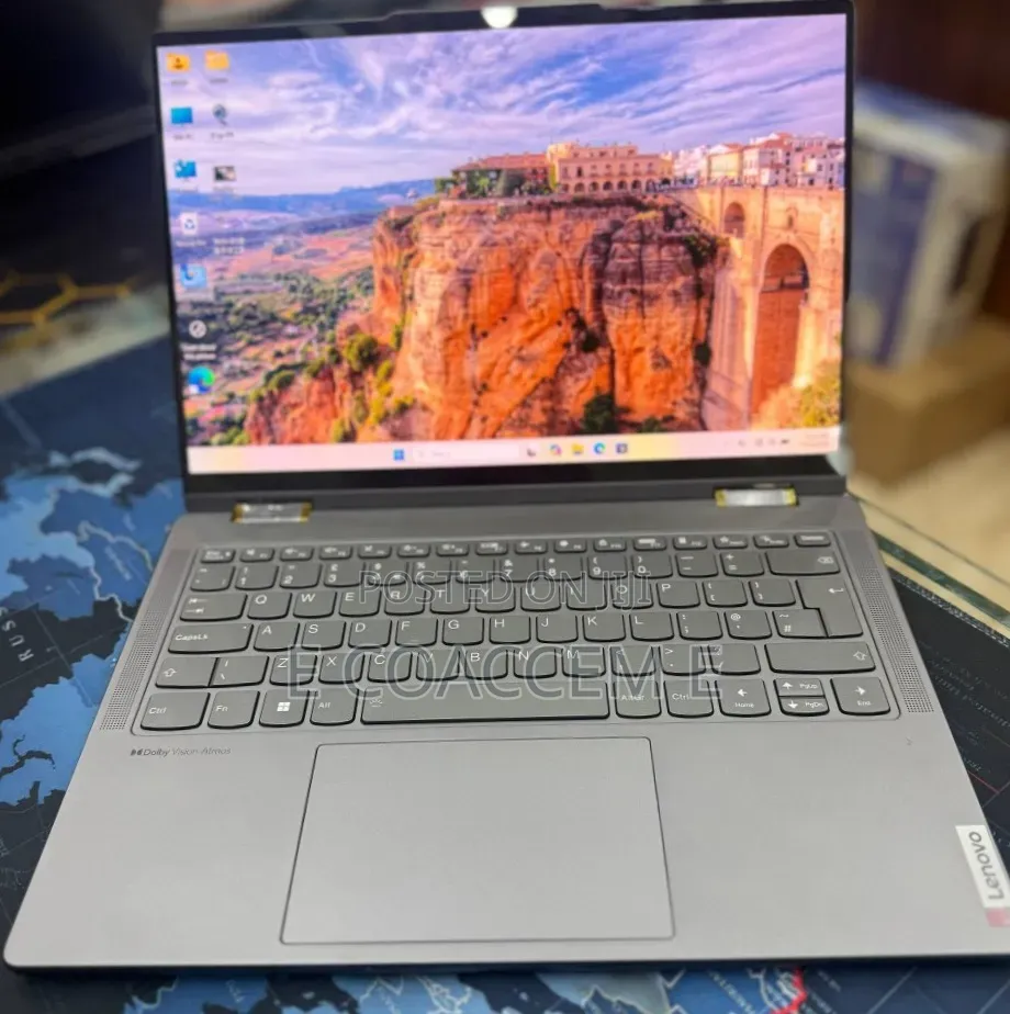 New Laptop Lenovo 16GB AMD Ryzen 7 SSD 512GB