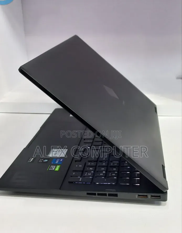 New Laptop HP Omen 16 16GB Intel Core i7 SSD 512GB