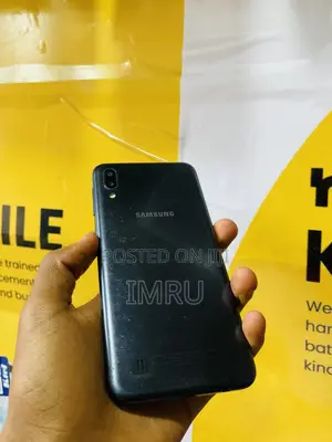 Samsung Galaxy M10 32 GB Blue