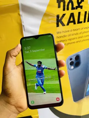 Samsung Galaxy M10 32 GB Blue
