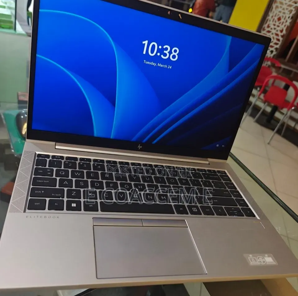 New Laptop HP 16GB AMD Ryzen 5 SSD 512GB
