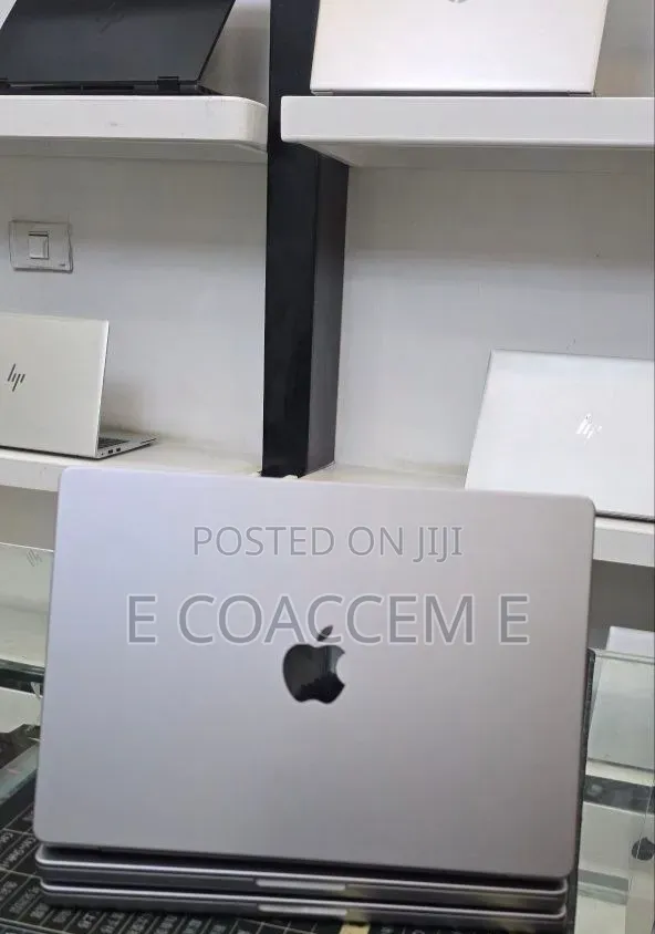 New Laptop Apple MacBook 32GB SSD 512GB