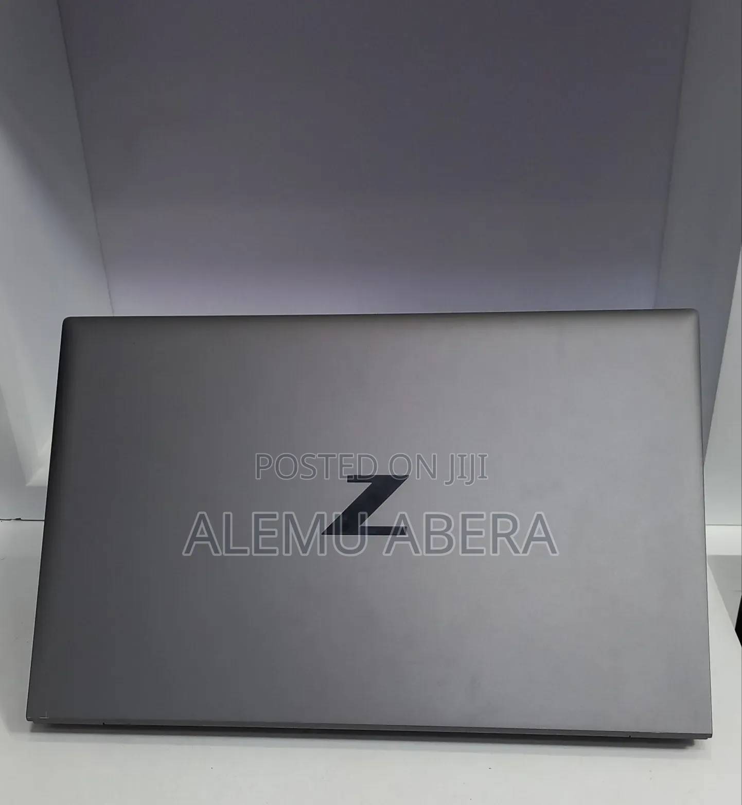 New Laptop HP ZBook Firefly G8 16GB Intel Core i7 SSD 512GB