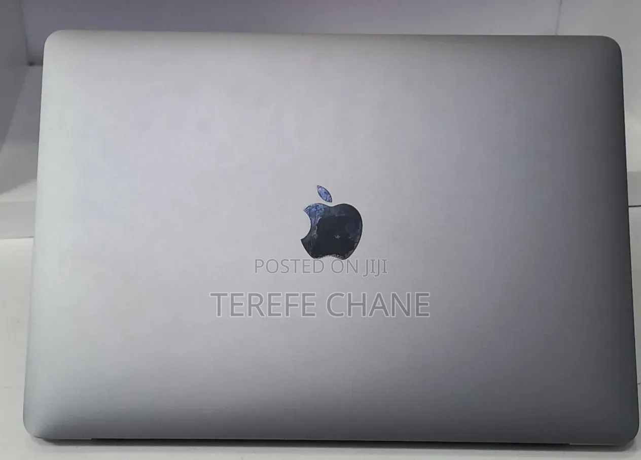 New Laptop Apple MacBook Pro 2020 M1 8GB Apple M1 Pro SSD 256GB