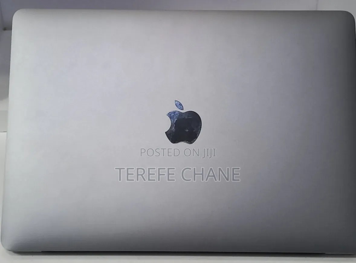 New Laptop Apple MacBook Pro 2020 M1 8GB Apple M1 Pro SSD 256GB