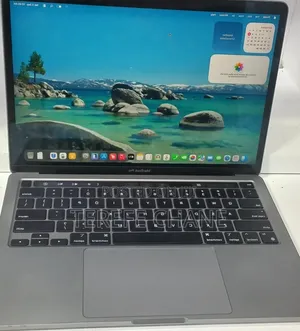 New Laptop Apple MacBook Pro 2020 M1 8GB Apple M1 Pro SSD 256GB