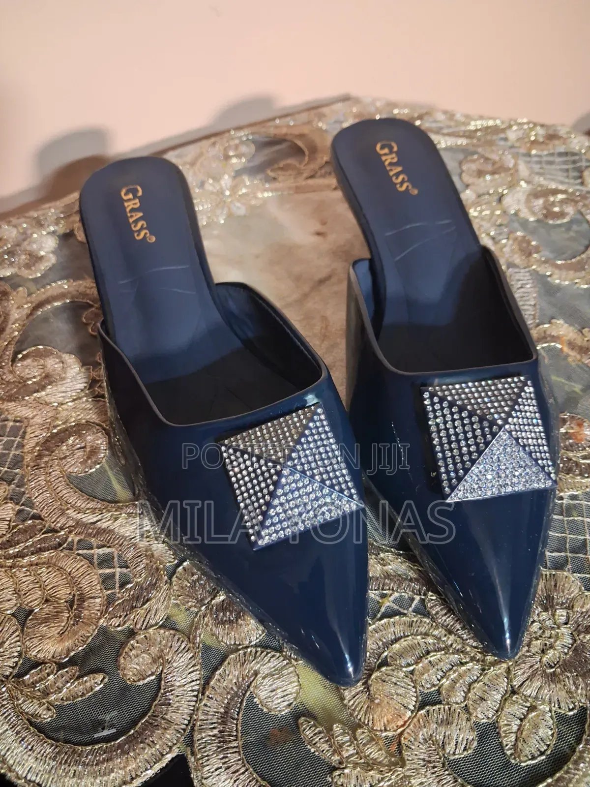 Navy Blue "Grass" Brand Half-Cover Slip-on Mules