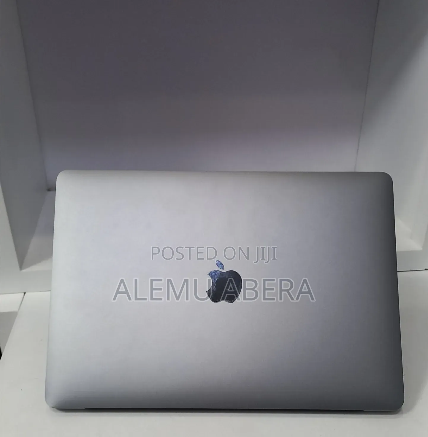 New Laptop Apple MacBook Pro 2020 M1 8GB Apple M1 SSD 256GB