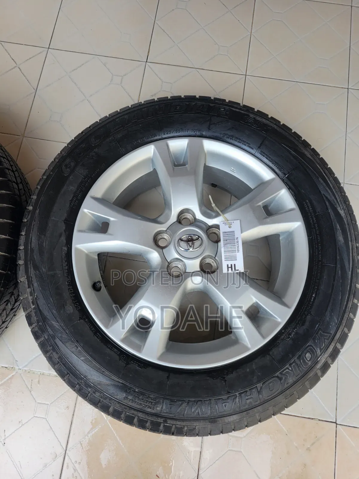 Pair of 17" OEM Toyota Alloy Wheels W/ 225/65r17 Yokohama Tires 5-Lug