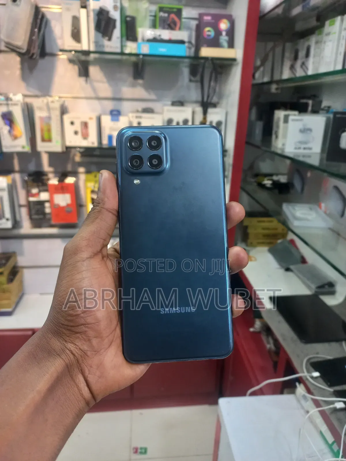 New Samsung Galaxy M33 128 GB Blue