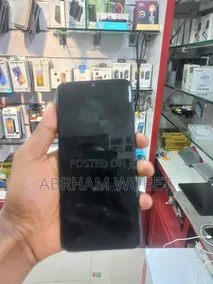 New Samsung Galaxy M33 128 GB Blue