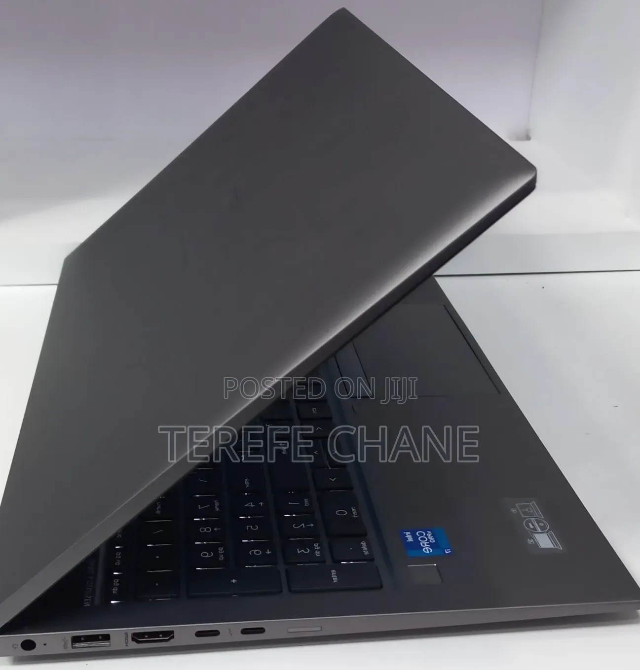 New Laptop HP ZBook Firefly G8 16GB Intel Core i7 SSD 512GB