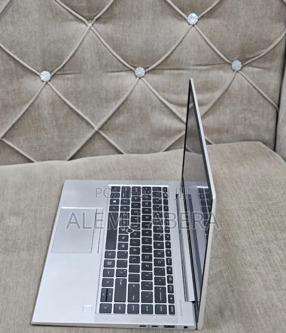 New Laptop HP EliteBook 845 G8 16GB AMD Ryzen 7 SSD 512GB
