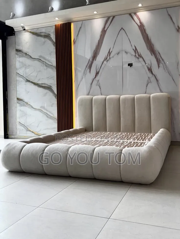 Tapisery Bed