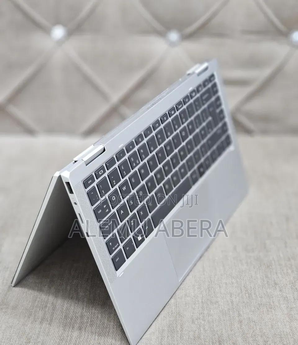 New Laptop HP EliteBook 1040 G8 32GB Intel Core i7 SSD 512GB