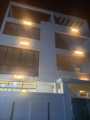 6bdrm Townhouse/Terrace in Bole for sale
