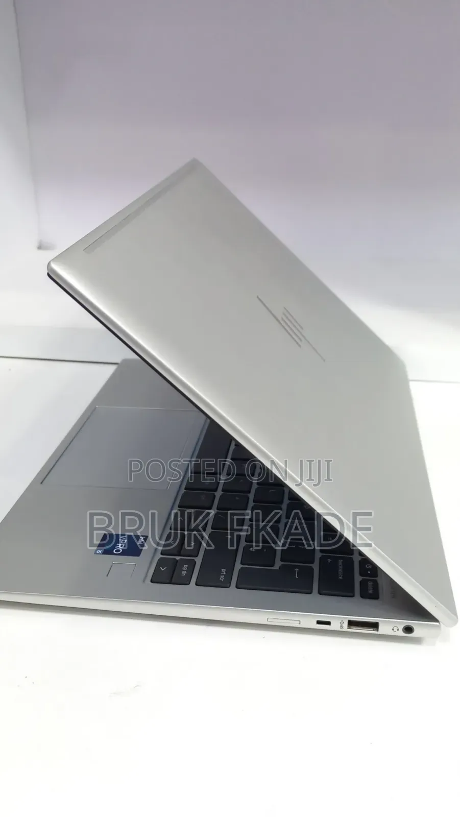 New Laptop HP EliteBook 830 G9 16GB Intel Core i5 SSD 512GB