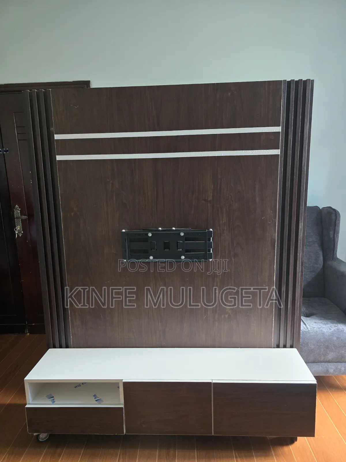 TV Stand Stand Alone
