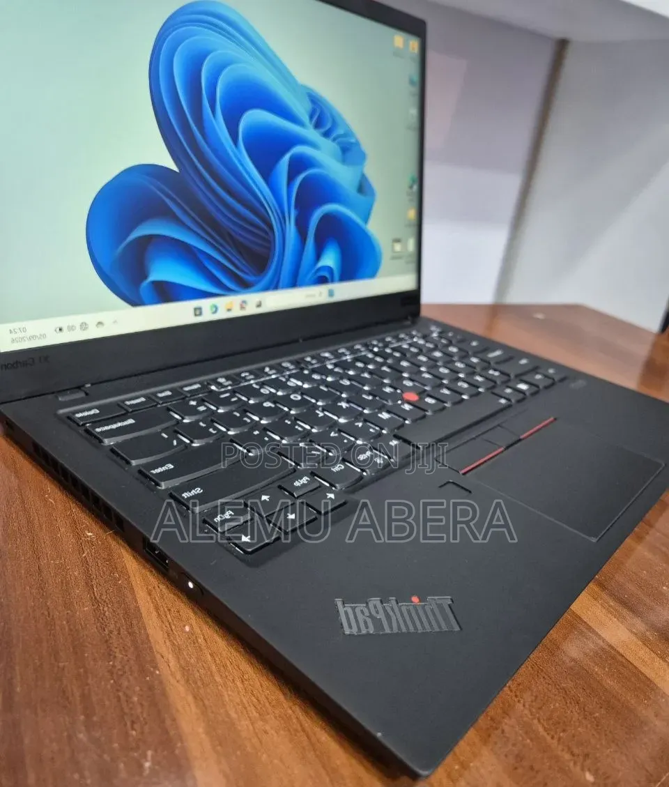 New Laptop Lenovo ThinkPad X1 Carbon 16GB Intel Core i7 SSD 512GB