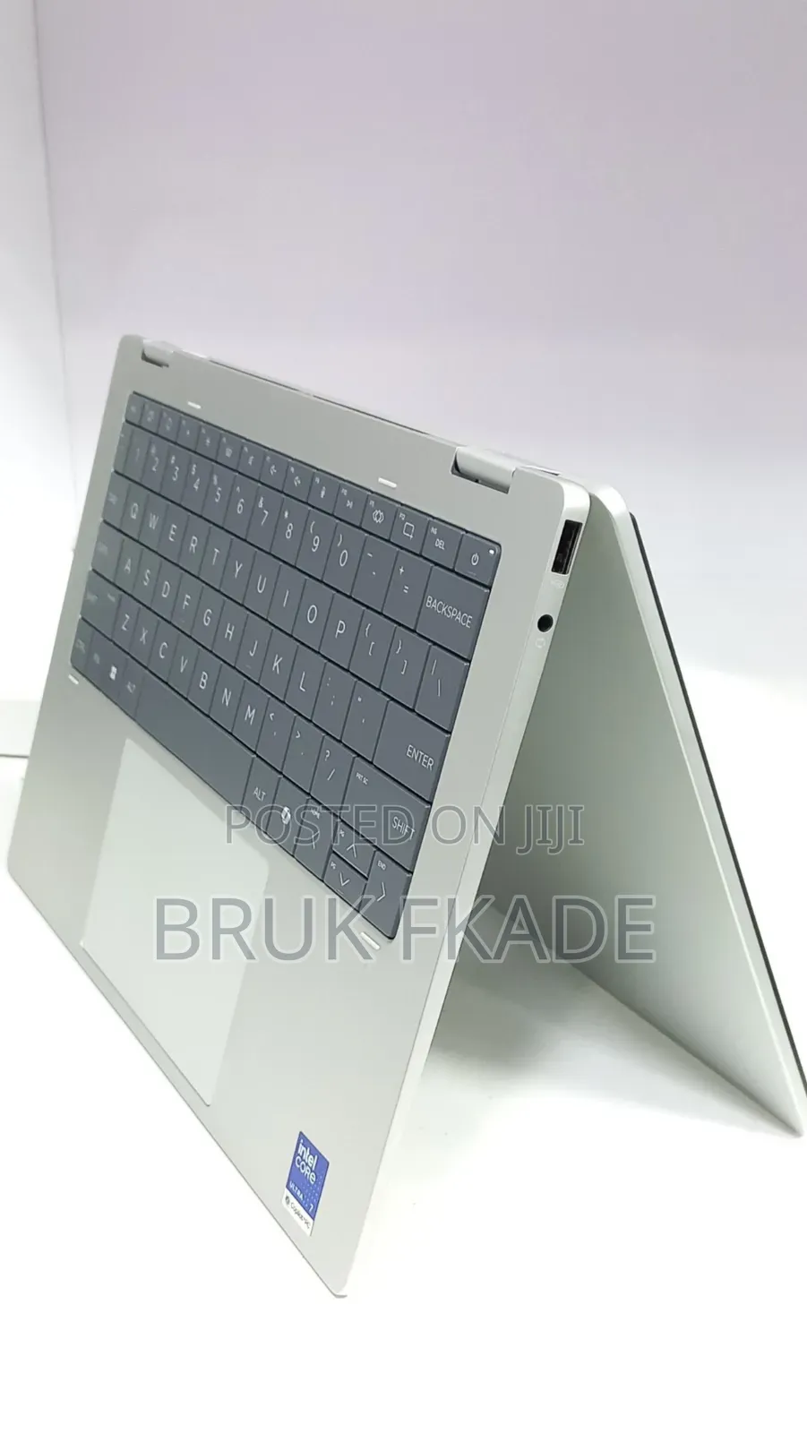 New Laptop HP OmniBook Ultra Flip 14" 16GB Intel Core Ultra 7 SSD 1T