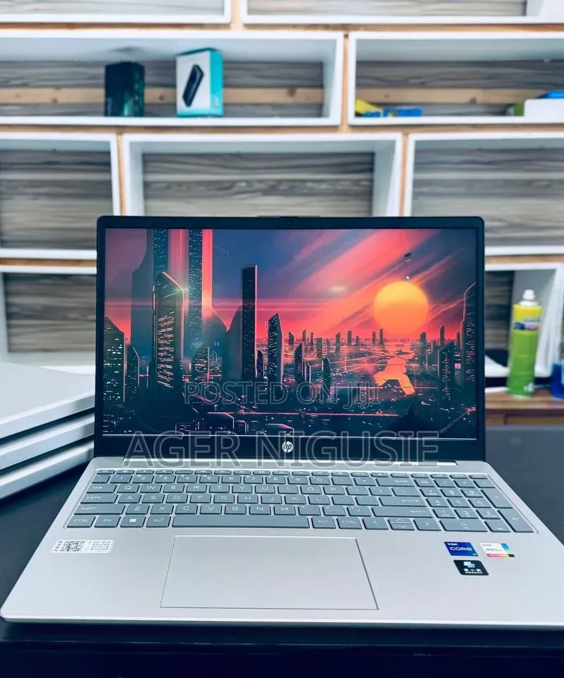New Laptop HP Stream Notebook 16GB Intel Core i7 SSD 512GB