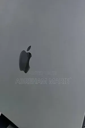 New Laptop Apple MacBook Pro 2021 M1 16GB Apple M1 Pro SSD 512GB