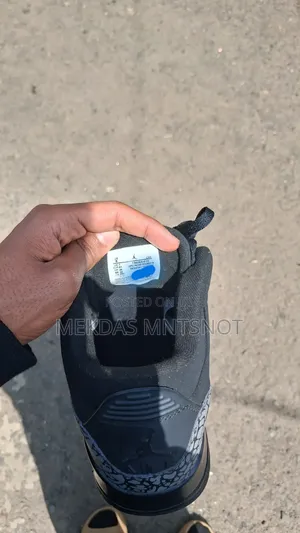 Clean Black Sneaker  Size 41